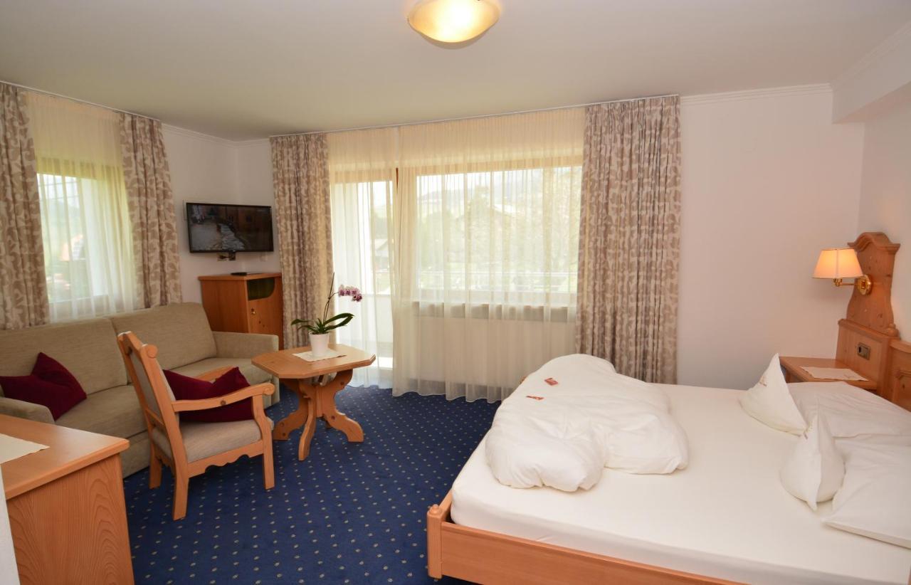 Parc Hotel Tyrol Castelrotto Esterno foto