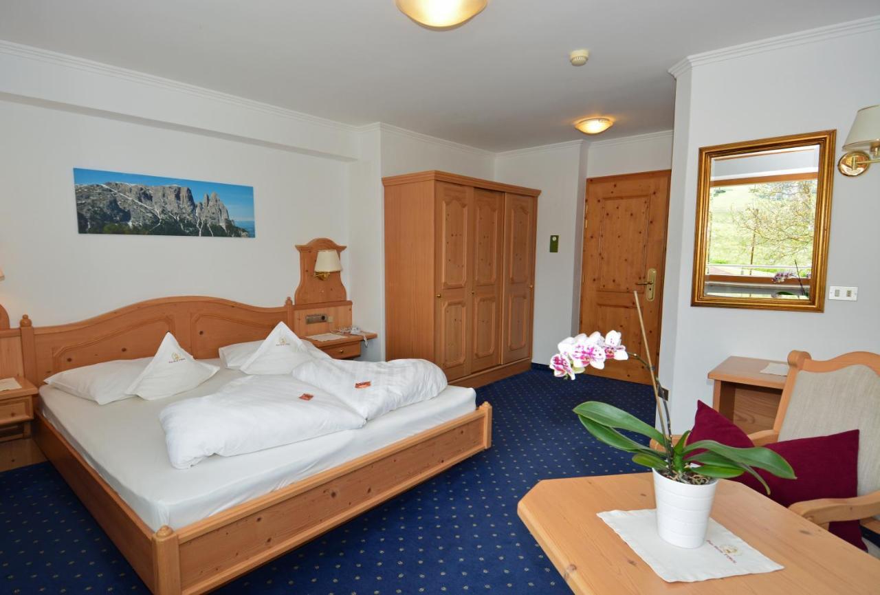 Parc Hotel Tyrol Castelrotto Esterno foto