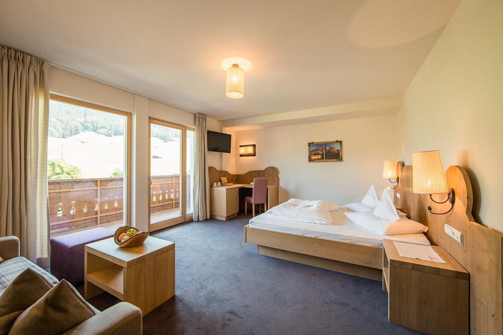 Parc Hotel Tyrol Castelrotto Esterno foto
