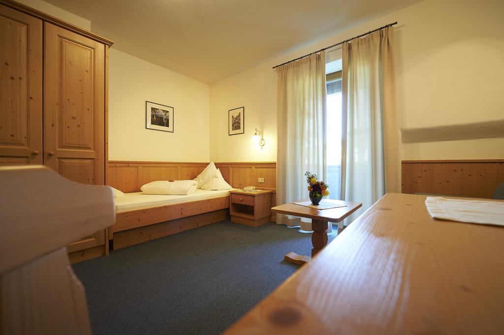 Parc Hotel Tyrol Castelrotto Esterno foto