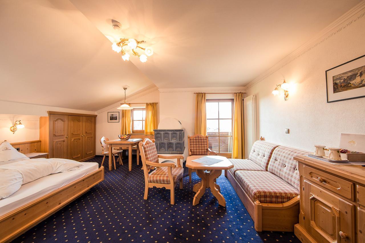Parc Hotel Tyrol Castelrotto Esterno foto