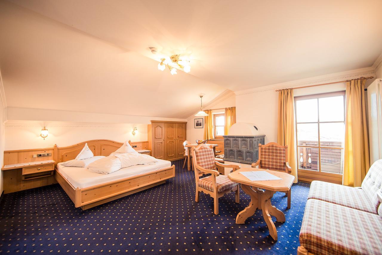 Parc Hotel Tyrol Castelrotto Esterno foto
